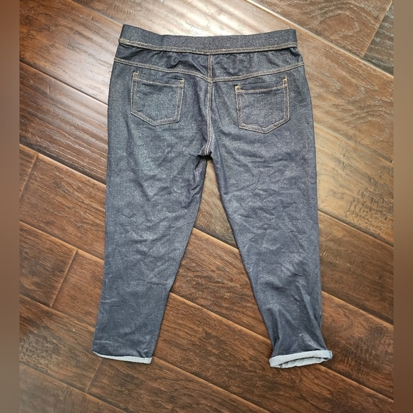 Bobbie Brooks Jegging Capri Womens Leggings Medium - Picture 2 of 7